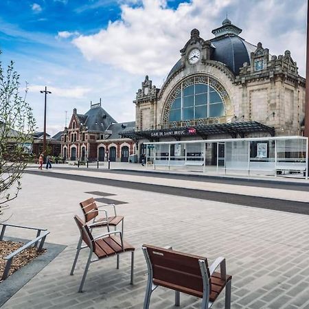 Appartement Cozy En Face De La Gare - Saint-Brieuc Extérieur photo