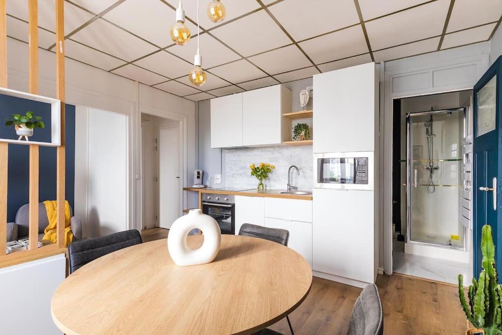 Appartement Cozy En Face De La Gare - Saint-Brieuc Extérieur photo