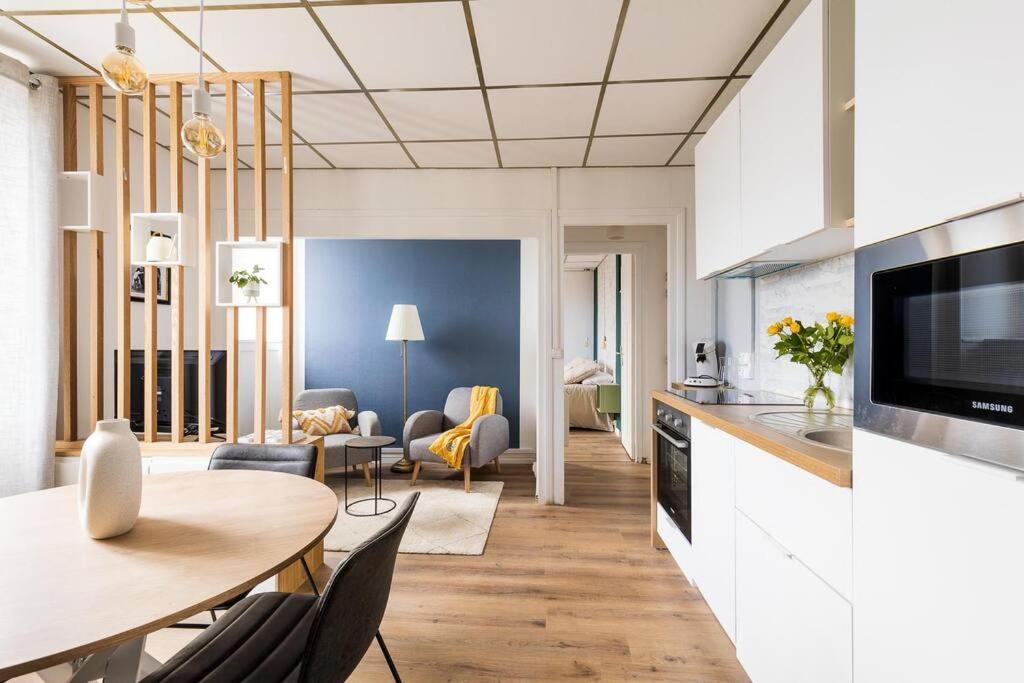 Appartement Cozy En Face De La Gare - Saint-Brieuc Extérieur photo